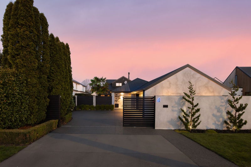 4 Wairarapa Terrace, Merivale, Christchurch - Carousel 1