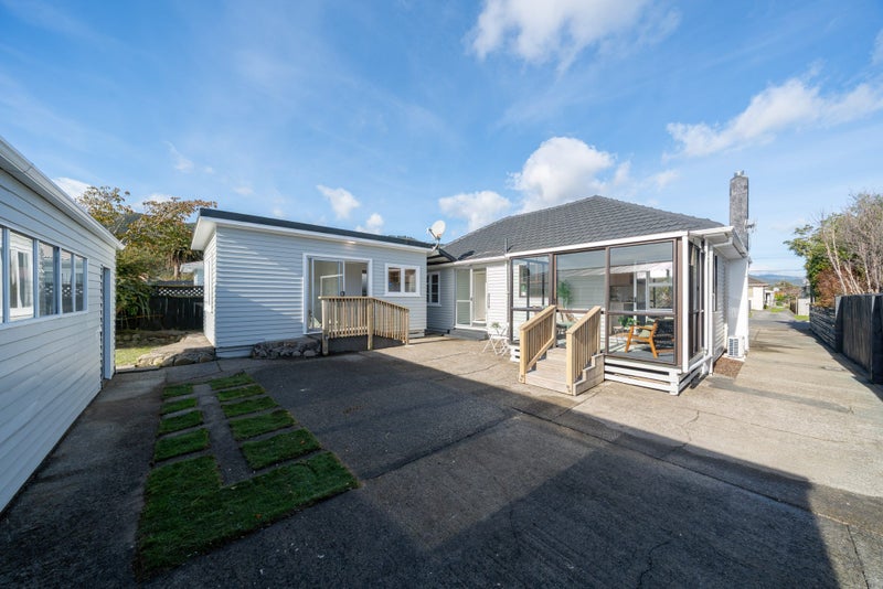 16 Russell Road, Wainuiomata, Lower Hutt, Wellington - Carousel 2