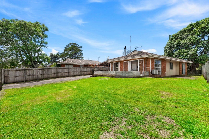 15 Kopi Place, Massey, Auckland - Carousel 1