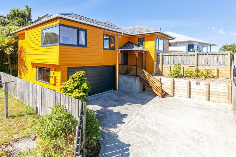15B Dargle Way, Island Bay, Wellington - Carousel 2