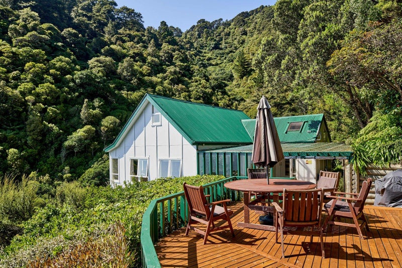 55 Rona Street, Eastbourne, Lower Hutt - Carousel 2