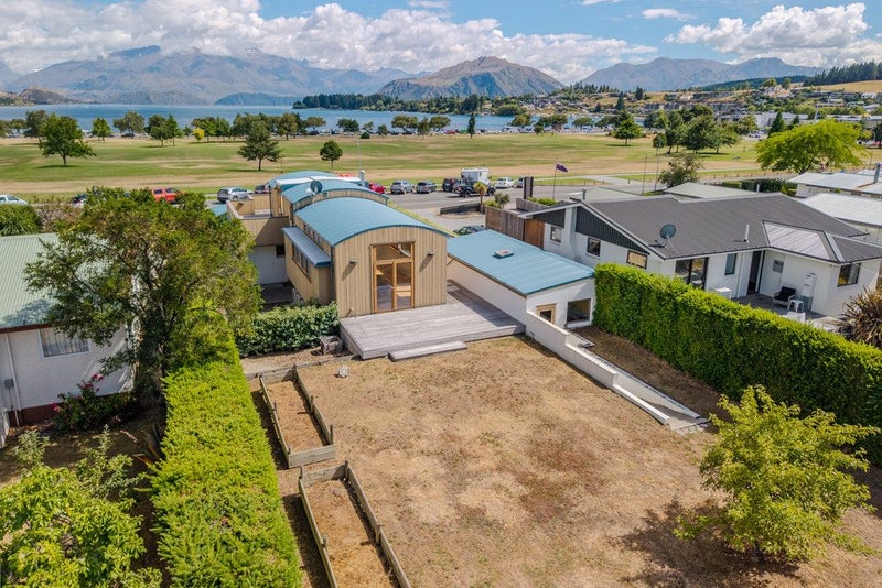 130 Brownston Street, Wanaka - Carousel 35