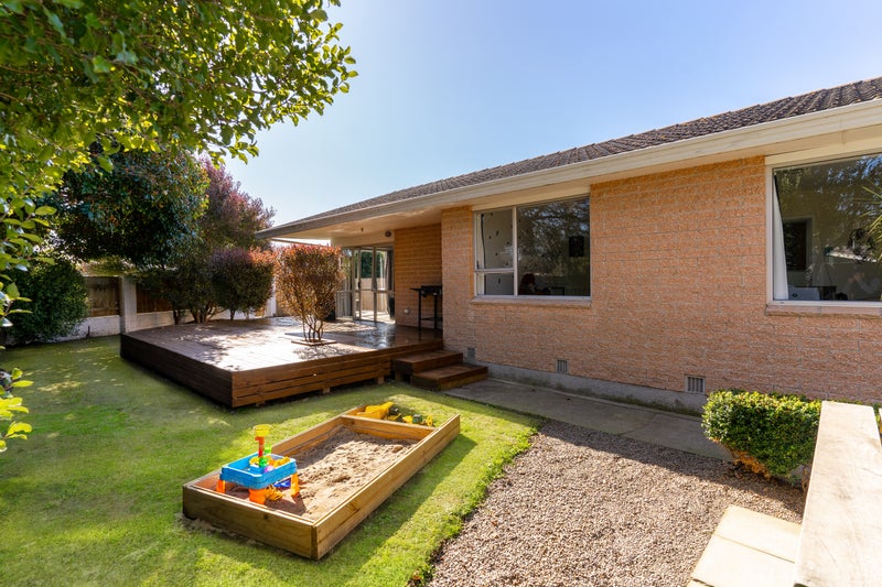 2 Magenta Place, Broomfield, Christchurch - Carousel 2