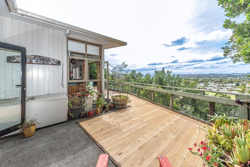 4 Great North Road, Saint Johns Hill, Whanganui - Carousel 1