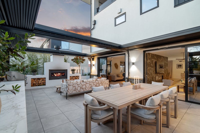 20 Derby Street, St Albans, Christchurch - Carousel 1