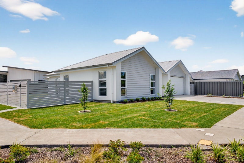 2 Mohaka Street, Poraiti, Napier - Carousel 1