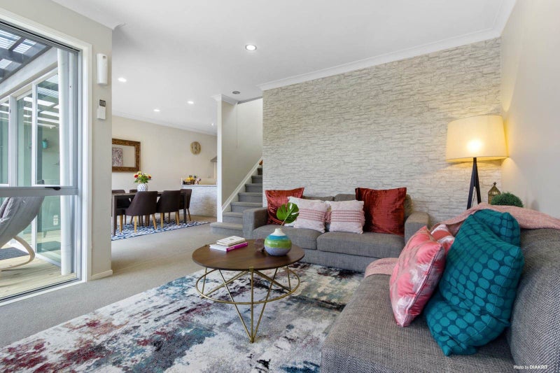 7L Clearwater Cove, West Harbour, Auckland - Carousel 1