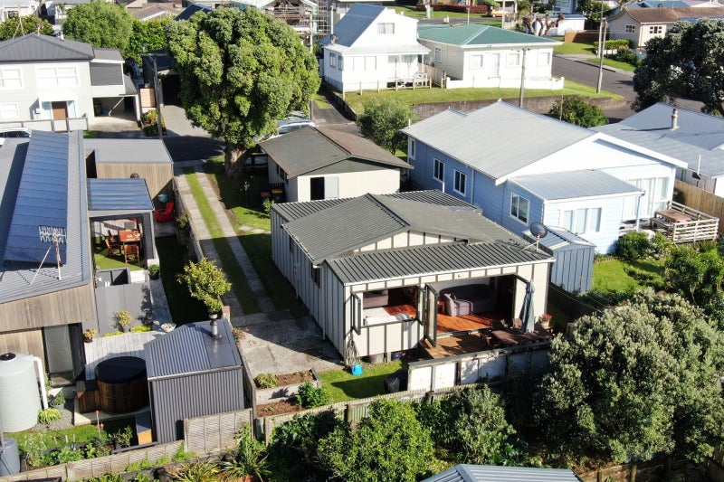 6 Marine Avenue, Waihi Beach - Carousel 2