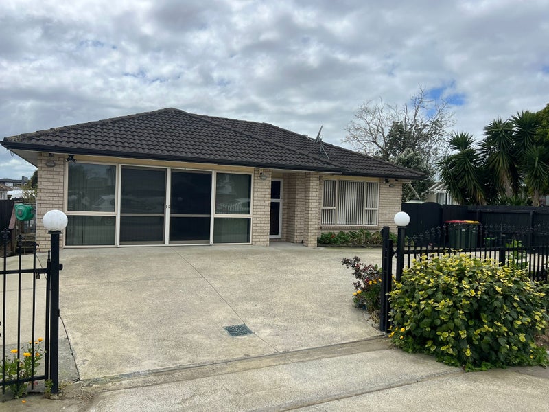 99 Russell Road, Manurewa, Auckland - Carousel 1