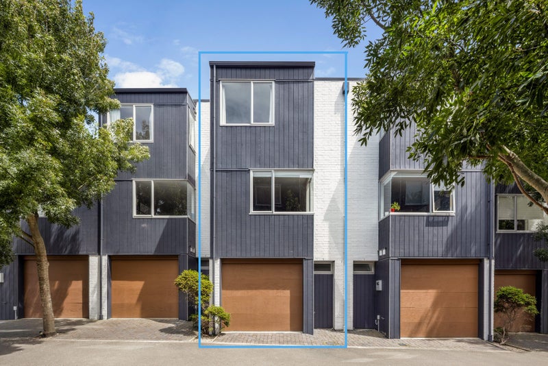 33/120 Rintoul Street, Newtown, Wellington - Carousel 1