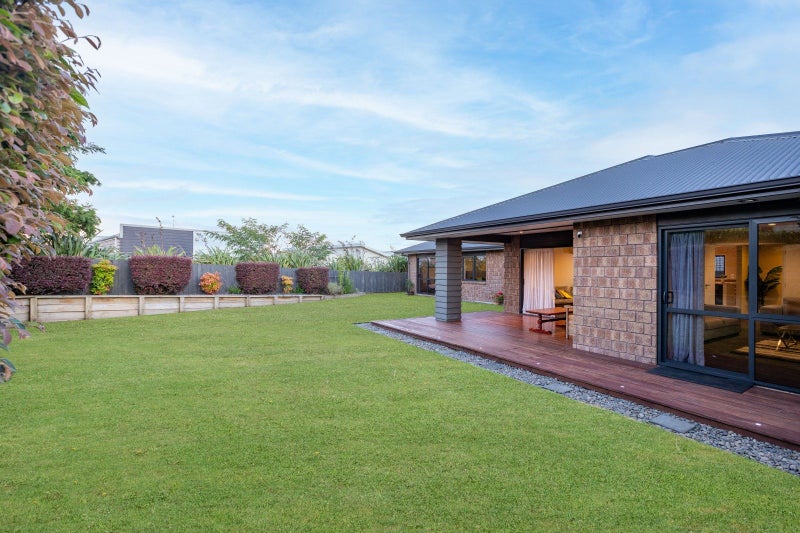 7 Egton Lane, Flagstaff, Hamilton - Carousel 2