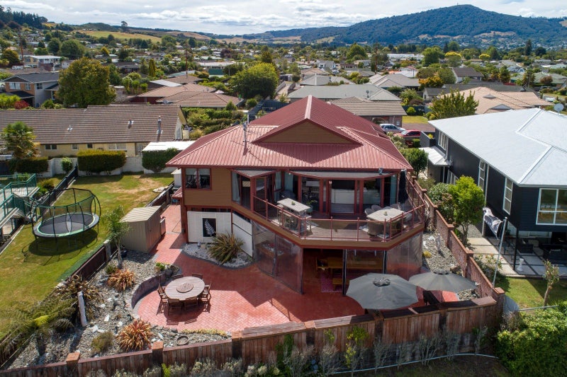 37 Carter Drive, Pomare, Rotorua - Carousel 1