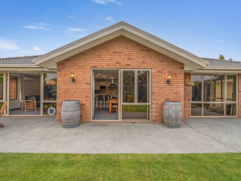 36 Sovereign Gardens, Halswell, Christchurch - Carousel 1