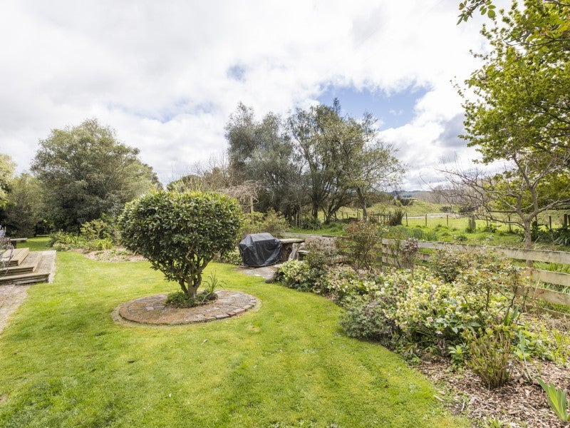 7 No 3 Line, Pohangina, Ashhurst - Carousel 26