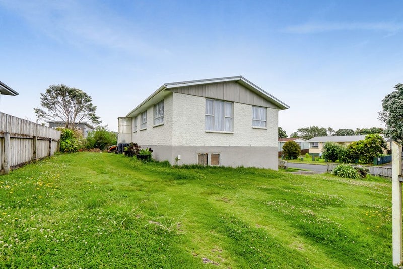 19 Rangitake Drive, Spotswood, New Plymouth - Carousel 2