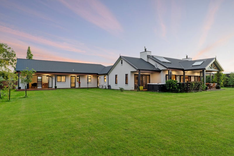 6 Orchard Lane, Amberley, Amberley - Carousel 2