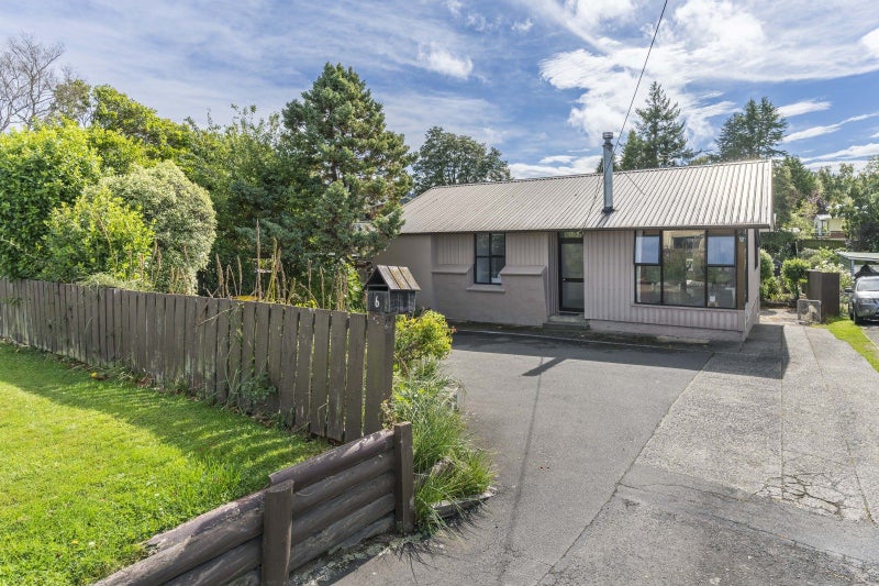 6 Sickels Street, Fairfield, Dunedin - Carousel 1