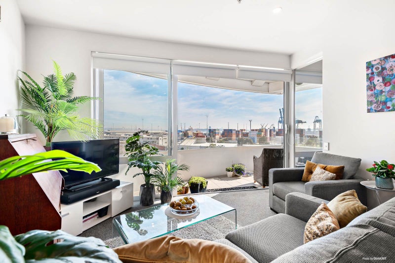 503/86 The Strand, Auckland Central, Auckland - Carousel 1