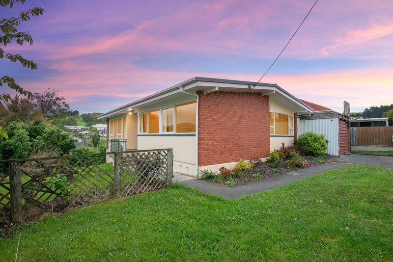 6 Weir Street, Green Island, Dunedin - Carousel 1