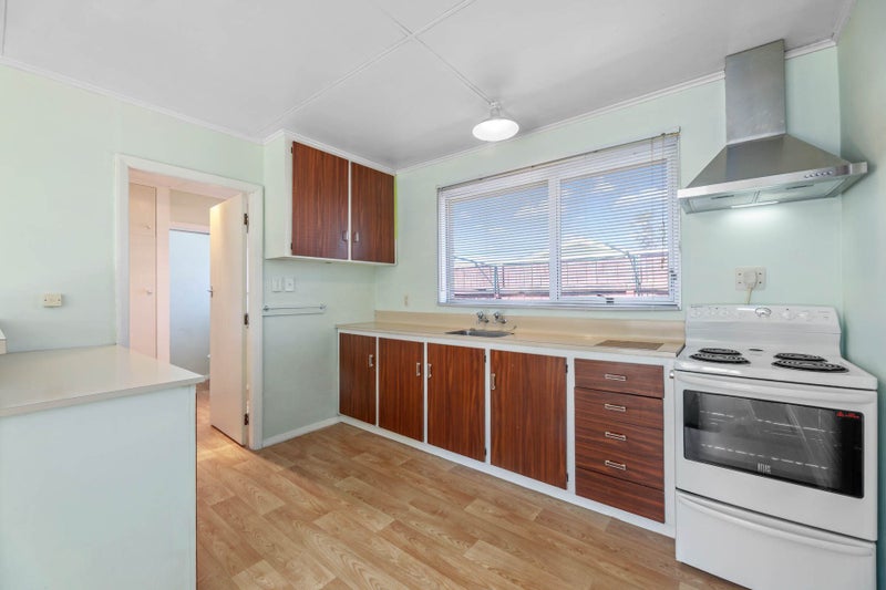 2/4 Weld Street, Blenheim, Blenheim - Carousel 2