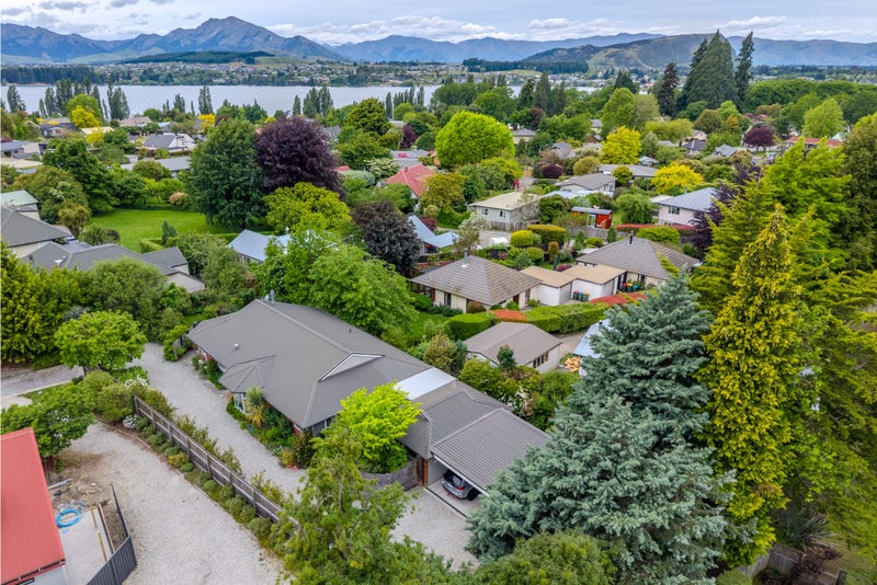 17 Mill End, Wanaka - Carousel 2