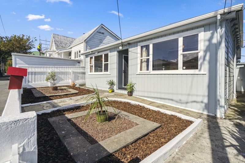 18 Harper Street, Newtown, Wellington - Carousel 2