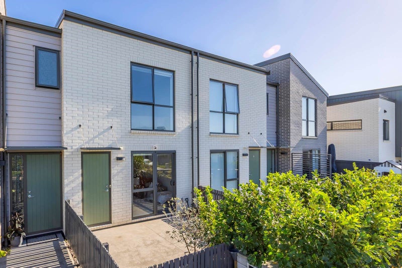 25 Waenganui Road, Hobsonville, Auckland - Carousel 1