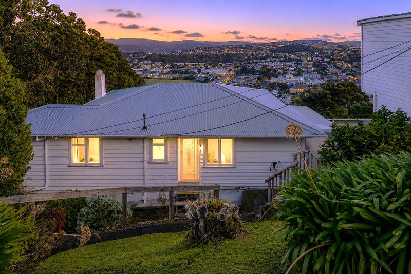 71 Nevay Road, Miramar, Wellington, Wellington - Carousel 2