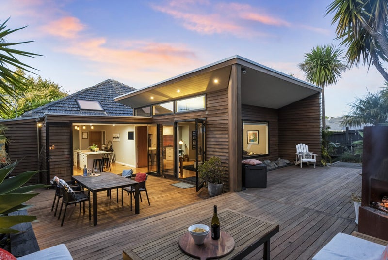 33 Cambourne Road, Sandringham, Auckland - Carousel 1