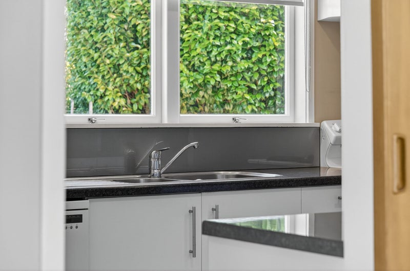 98 Eban Avenue, Hillcrest, Auckland - Carousel 50