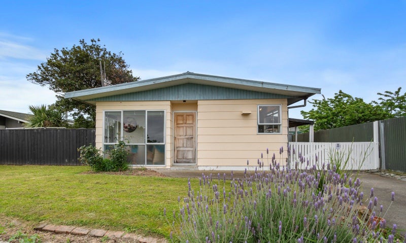12 Aitken Street, Bulls - Carousel 21