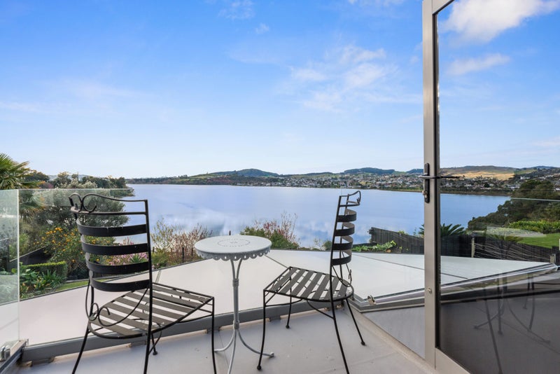 18 Curlew Close, Maungatapu, Tauranga - Carousel 1