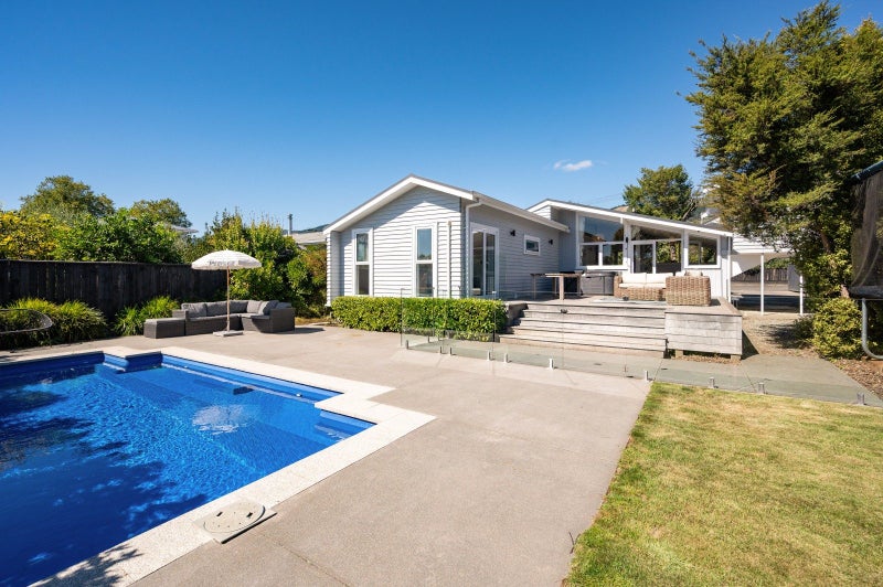 15 Gilbert Street, Richmond, Richmond - Carousel 1