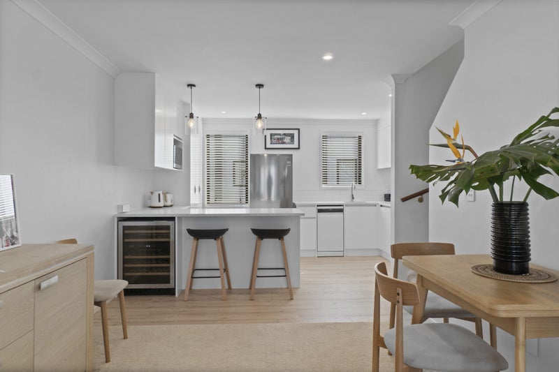 1/97B MOKOIA RD, Birkenhead, Auckland - Carousel 1