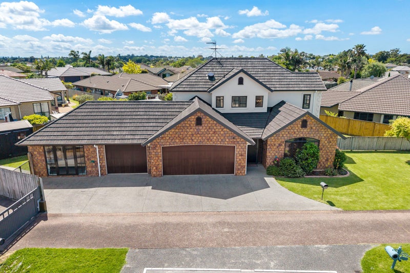 15 Crannich Place, Wattle Downs, Auckland - Carousel 2