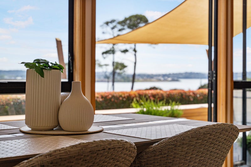 15 Monet Grove, West Harbour, Waitakere City, Auckland - Carousel 2