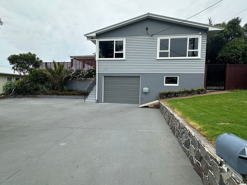 175 Ngamotu Road, Spotswood, New Plymouth - Carousel 1