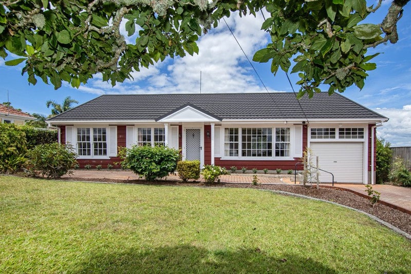 9 Pine Park Road, Onerahi, Whangarei - Carousel 1