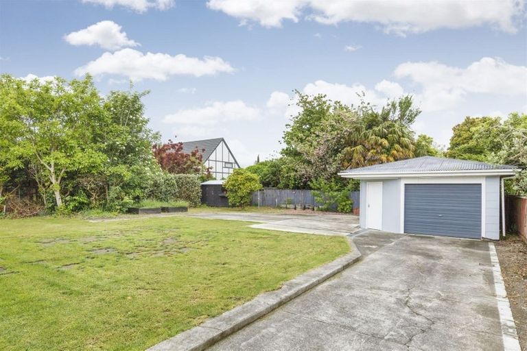 4A Palm Avenue, Hokowhitu, Palmerston North - Carousel 2