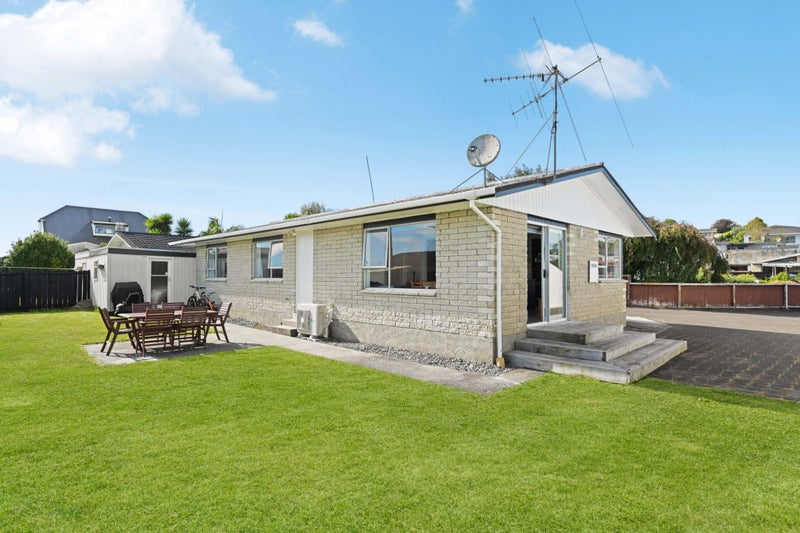 11A Knightsbridge Place, Dinsdale, Hamilton, Waikato - Carousel 1
