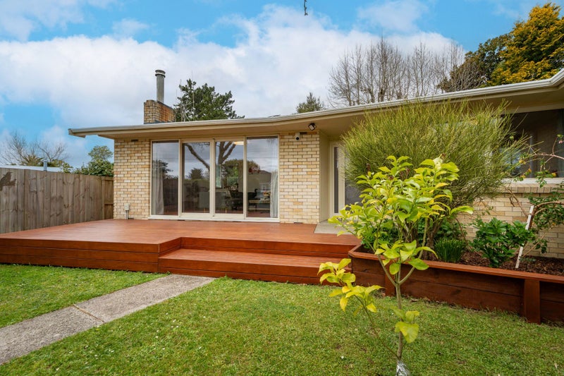 28 Barrie Crescent, Silverdale, Hamilton - Carousel 26