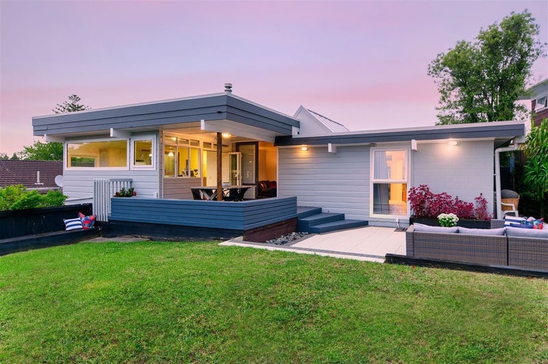 43 Knightsbridge Drive, Forrest Hill, Auckland - Carousel 2