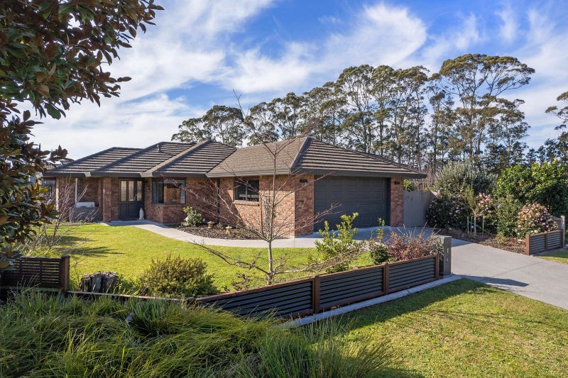 1 Brookby Place, Katikati, Katikati - Carousel 21