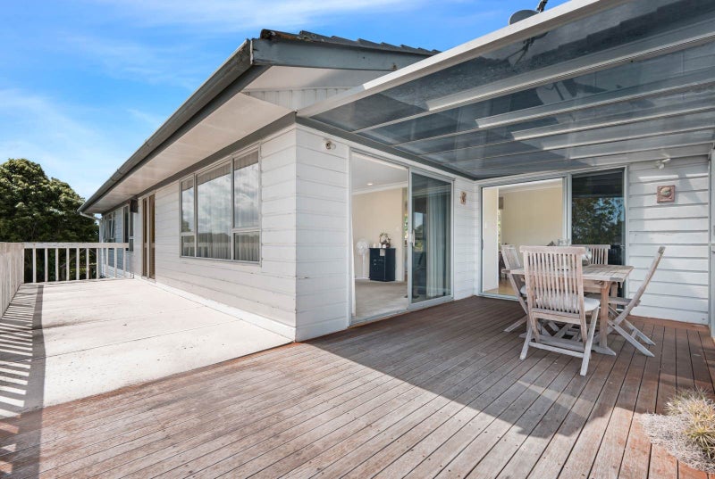 21 Kurnell Drive, Botany Downs, Auckland - Carousel 28