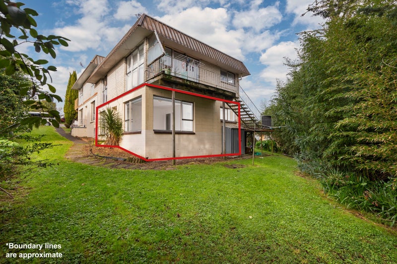 2/28 Copley Street, New Lynn, Auckland - Carousel 1