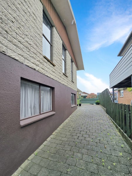 60 Brittan Street, Hokitika - Carousel 25