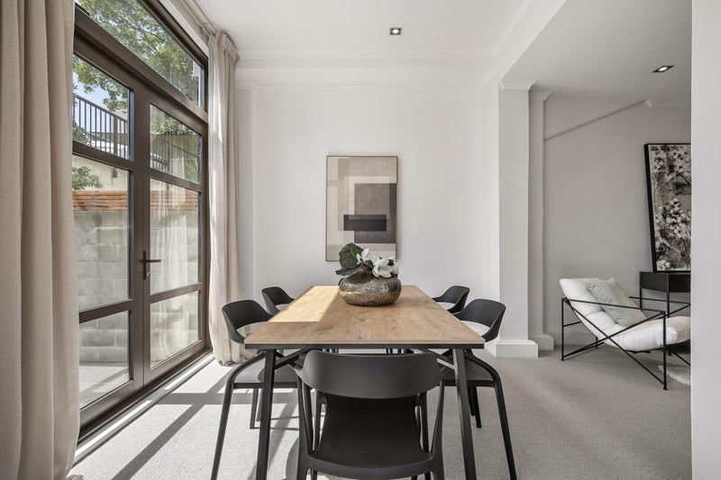 8/254 Willis Street, Te Aro, Wellington - Carousel 1