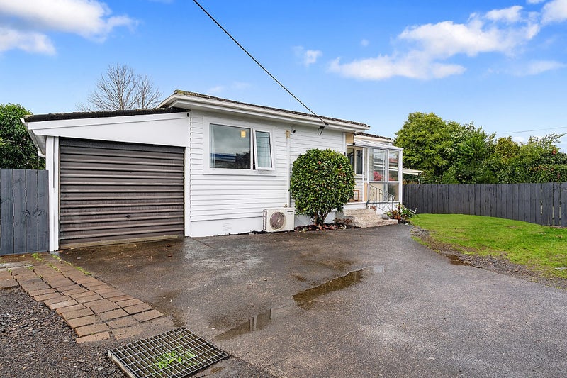 1/131 Swanson Road, Henderson, Auckland - Carousel 2