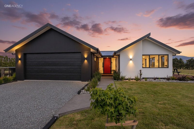 27 Mairangi Lane, Starvation Hill, Oxford - Carousel 45