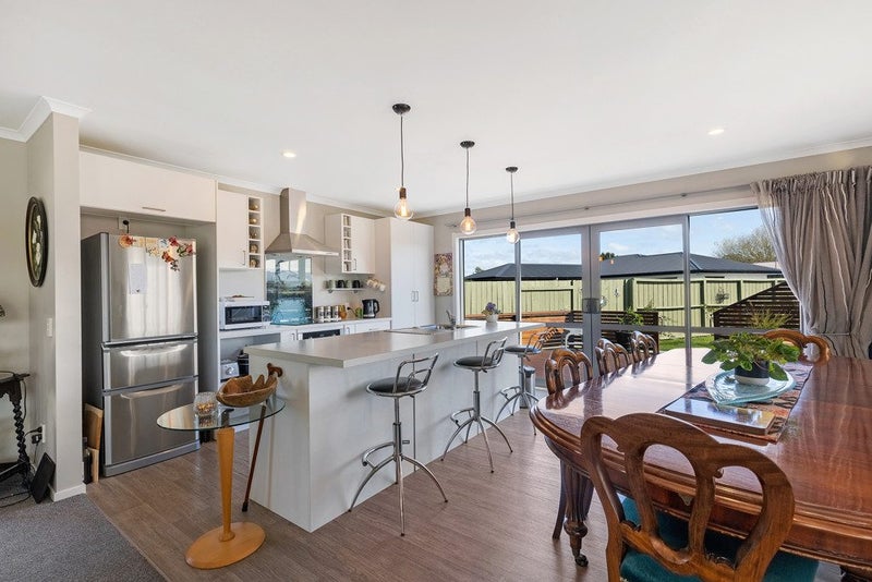 3 Wescombe Grove, Feilding, Feilding - Carousel 2